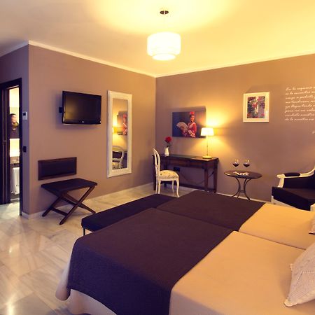 Hotel La Fonda เบนัลมาเดนา ภายนอก รูปภาพ