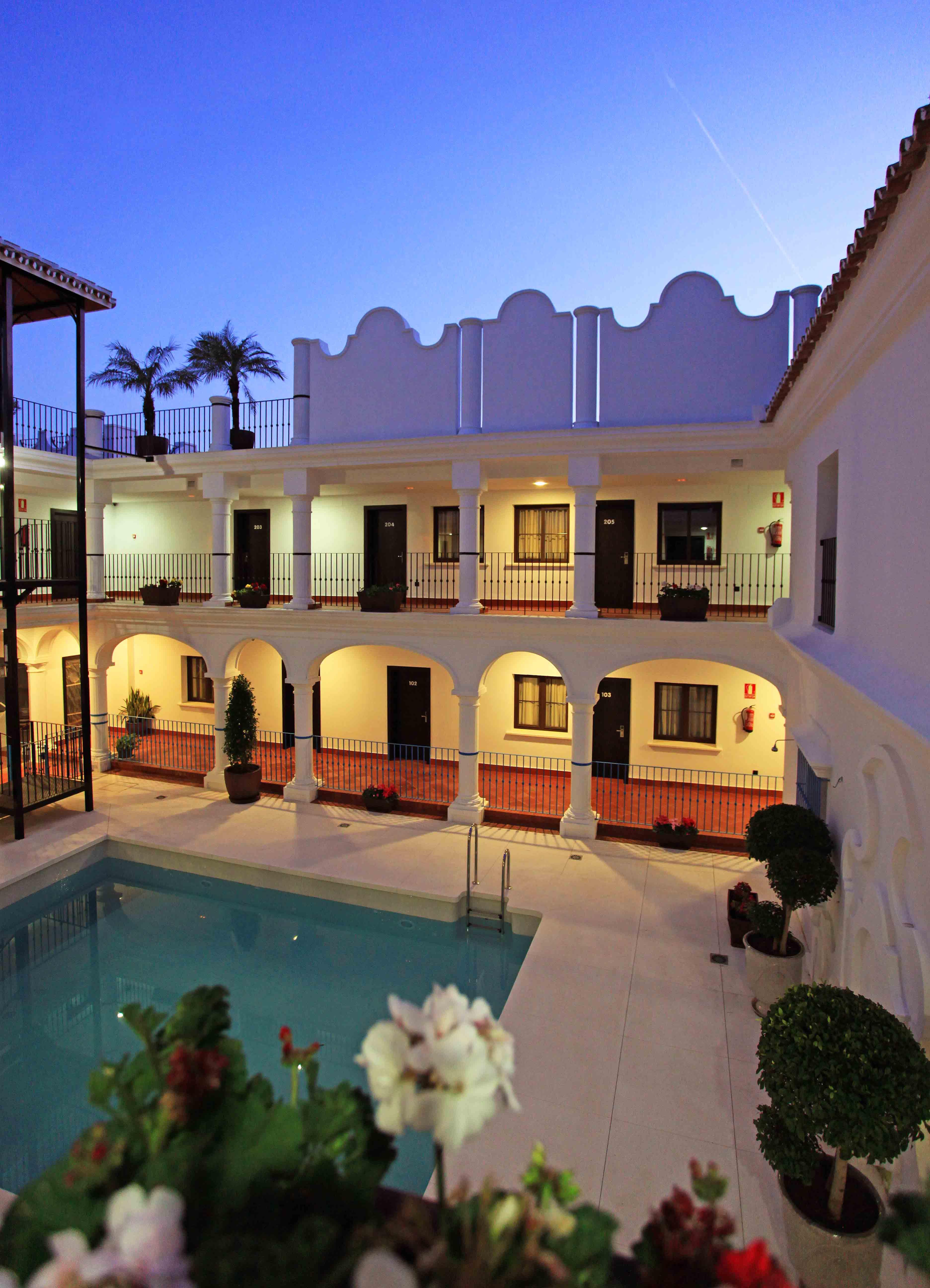 Hotel La Fonda เบนัลมาเดนา ภายนอก รูปภาพ
